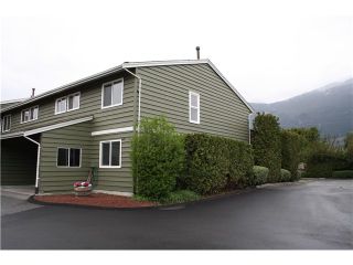 Photo 1: # 8 38397 BUCKLEY AV in Squamish: Dentville Townhouse for sale : MLS®# V1118936