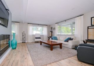 Photo 6: 127 1840 160 Street in Surrey: King George Corridor Manufactured Home for sale (South Surrey White Rock)  : MLS®# R2705904