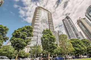 Photo 1: 2103 583 BEACH Crescent in Vancouver: Yaletown Condo for sale in "PARK WEST TWO" (Vancouver West)  : MLS®# R2361220