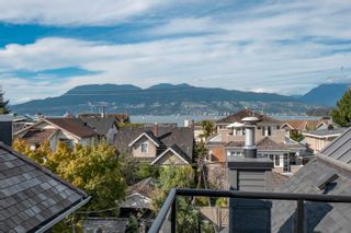 Photo 1: B 2999 W 2ND Avenue in Vancouver: Kitsilano 1/2 Duplex for sale in "Kitsilano/Point Grey" (Vancouver West)  : MLS®# R2720708
