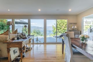 Main Photo: 30 OCEANVIEW Road: Lions Bay House for sale (West Vancouver)  : MLS®# R2877339