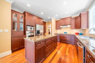 Photo 8: 1605 CHIPPENDALE Road in West Vancouver: Canterbury WV House for sale : MLS®# R2797402