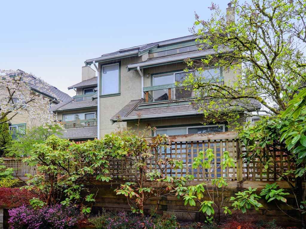 Main Photo: 2136 EASTERN Avenue in North Vancouver: Central Lonsdale Townhouse for sale : MLS®# R2359983