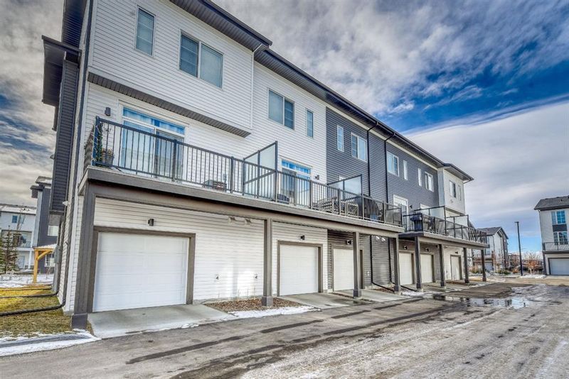 FEATURED LISTING: 94 Walgrove Common Southeast Calgary