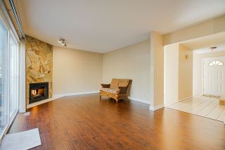 Photo 3: 2881 NASH Drive in Coquitlam: Scott Creek House for sale : MLS®# R2437438