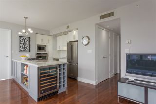 Photo 5: 1502 1863 ALBERNI Street in Vancouver: West End VW Condo for sale in "LUMIERE" (Vancouver West)  : MLS®# R2367109