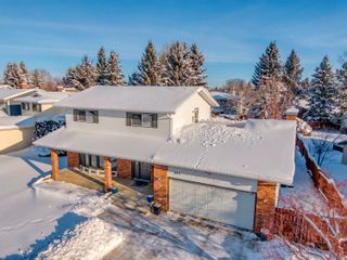 Photo 1: 603 WAHSTAO Road in Edmonton: Zone 22 House for sale : MLS®# E4273556