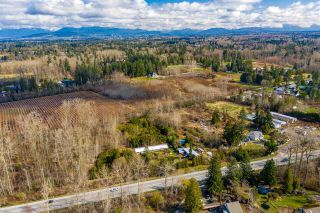 Photo 4: 24183 FRASER HIGHWAY in Langley: Salmon River House for sale : MLS®# R2586002
