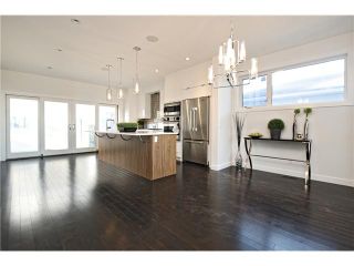 Photo 7: 35 Moncton Road NE in CALGARY: Winston Heights_Mountview Residential Attached for sale (Calgary)  : MLS®# C3590289