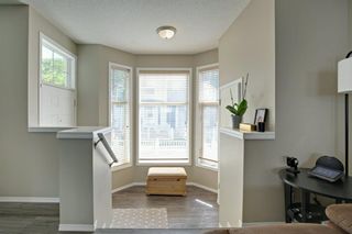 Photo 2: 240 MCKENZIE TOWNE Link SE in Calgary: McKenzie Towne Row/Townhouse for sale : MLS®# A1017413