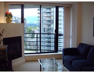 Photo 1: 1007 124 W 1ST Street in North_Vancouver: Lower Lonsdale Condo for sale in "The Q" (North Vancouver)  : MLS®# V733573