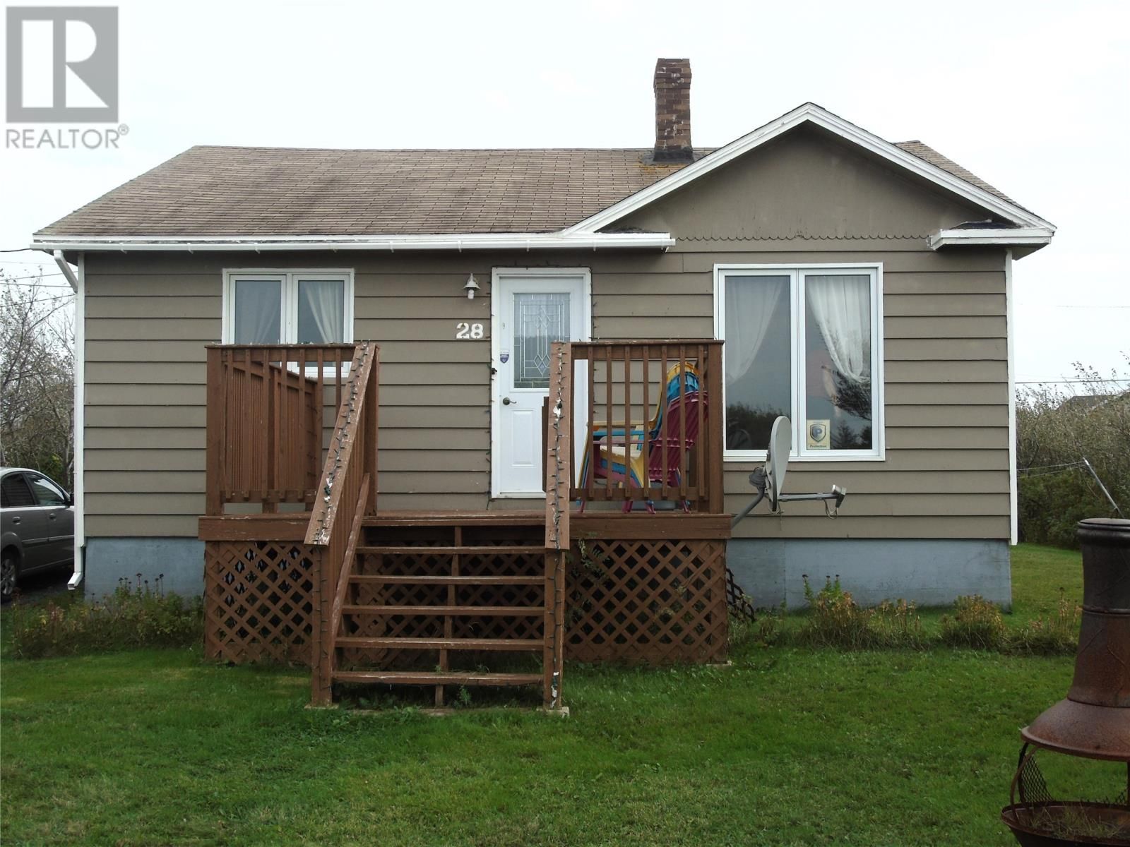 Main Photo: 28 Gull Island Road in Bell Island: House for sale : MLS®# 1258121