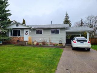 Photo 1: 4382 EAGLENEST Crescent in Prince George: Foothills House for sale in "FOOTHILS" (PG City West (Zone 71))  : MLS®# R2685734
