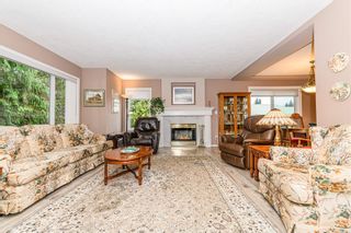Photo 2: 2383 Setchfield Ave in Langford: La Florence Lake House for sale : MLS®# 955601