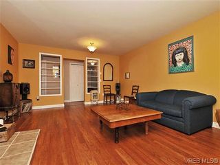Photo 12: 464 W Viaduct Ave in VICTORIA: SW Prospect Lake House for sale (Saanich West)  : MLS®# 634992
