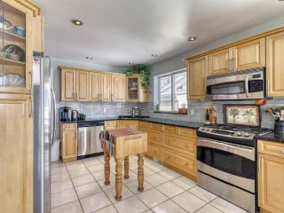 Photo 11: 3221 E SHUSWAP ROAD in : South Thompson Valley House for sale (Kamloops)  : MLS®# 150088