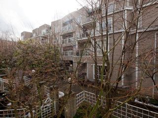 Photo 24: 26 788 W 15TH Avenue in Vancouver: Fairview VW Townhouse for sale in "SIXTEEN WILLOWS" (Vancouver West)  : MLS®# V938784