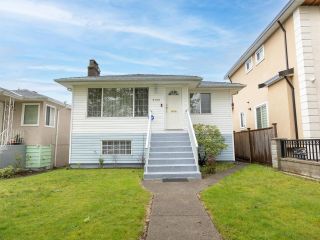 Photo 1: 5755 ST. MARGARETS Street in Vancouver: Killarney VE House for sale (Vancouver East)  : MLS®# R2876087