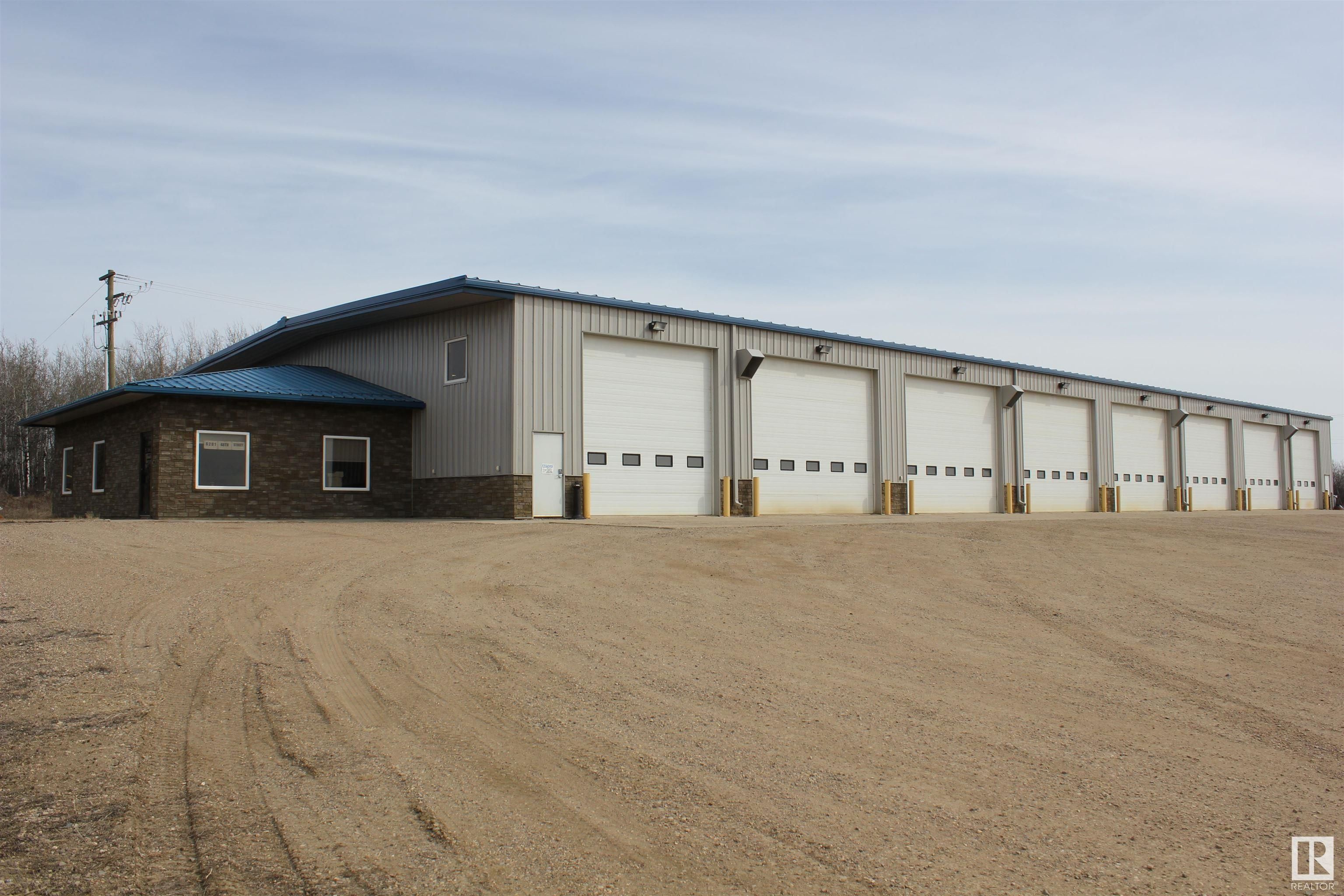 Main Photo: 6201 48 Street: Elk Point Industrial for sale or lease : MLS®# E4352415