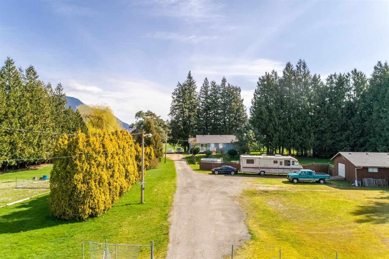 Main Photo: 8670 - 8674 SYLVESTER Road in Mission: Dewdney Deroche House for sale : MLS®# R2555132