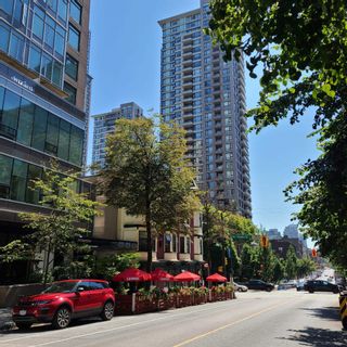 Photo 35: 1709 928 HOMER Street in Vancouver: Yaletown Condo for sale in "YALETOWN PARK 1" (Vancouver West)  : MLS®# R2633442