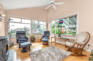Photo 5: 13048 MARINE Drive in Surrey: Crescent Bch Ocean Pk. House for sale in "OCEAN PARK" (South Surrey White Rock)  : MLS®# R2616600
