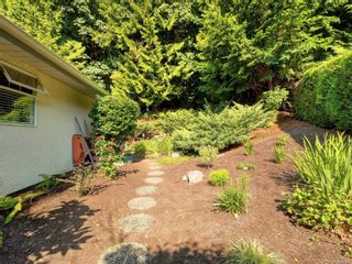Photo 29: 8584 W Echo Pl in North Saanich: NS Dean Park House for sale : MLS®# 881743