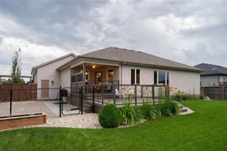Photo 36: Gorgeous turn-key Bungalow in Oakbank: R04 House for sale