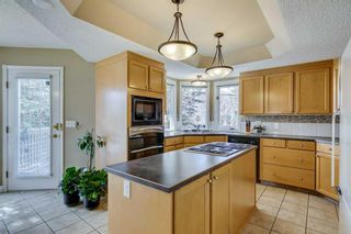 Photo 2: 159 Woodhaven Place SW in Calgary: Woodbine Detached for sale : MLS®# A2121471