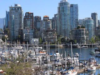 Photo 1: 204 1490 PENNYFARTHING Drive in Vancouver: False Creek Condo for sale in "HARBOUR COVE" (Vancouver West)  : MLS®# V872737