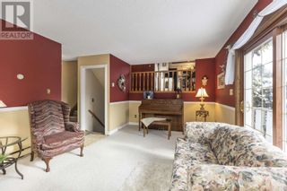 Photo 5: 7 Golf Range CRES in Sault Ste. Marie: House for sale : MLS®# SM240091
