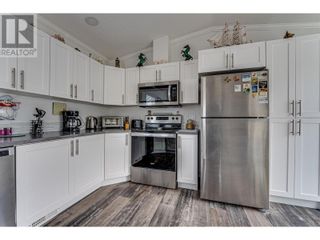 Photo 7: 1600 43 Avenue Unit# 2 Harwood: Okanagan Shuswap Real Estate Listing: MLS®# 10309028