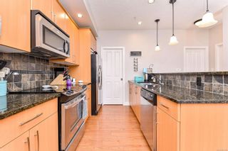 Photo 8: 422 623 Treanor Ave in Langford: La Thetis Heights Condo for sale : MLS®# 863979