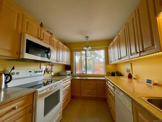 Photo 6: 106 2286 Henry Ave in Sidney: Si Sidney North-East Condo for sale : MLS®# 913571