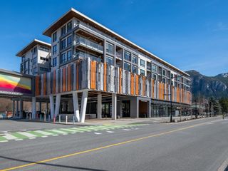 Main Photo: 424 38362 BUCKLEY Avenue in Squamish: Dentville Condo for sale in "Jumar" : MLS®# R2861316