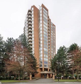 Photo 2: 904 4350 BERESFORD Street in Burnaby: Metrotown Condo for sale in "CARLTON ON THE PARK" (Burnaby South)  : MLS®# R2864892