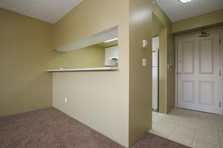 Photo 3: 508 10523 UNIVERSITY Drive in Surrey: Whalley Condo for sale in "Grandview Court" (North Surrey)  : MLS®# R2741965