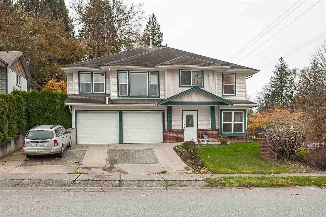 Main Photo: 35676 LEDGEVIEW Drive in Abbotsford: Abbotsford East House for sale : MLS®# R2415873