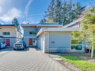 Photo 4: 13756 NORTH BLUFF Road: White Rock House for sale (South Surrey White Rock)  : MLS®# R2867061
