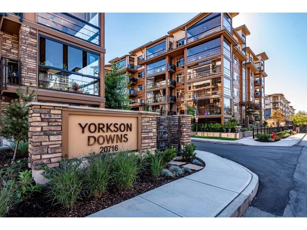 Main Photo: A110 20716 WILLOUGHBY TOWN CENTRE Drive in Langley: Willoughby Heights Condo for sale in "Yorkson Downs" : MLS®# R2491391