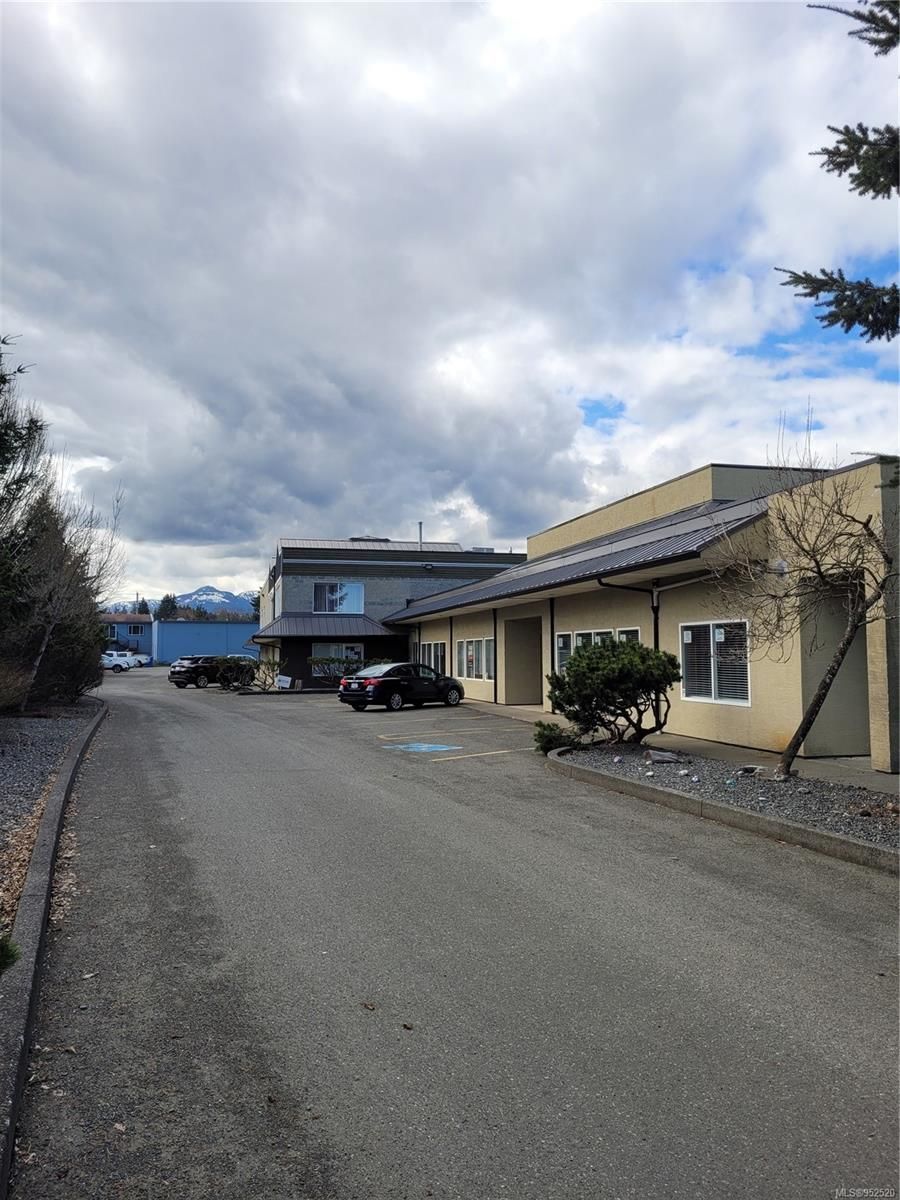 Main Photo: R 2435 Mansfield Dr in Courtenay: CV Courtenay City Office for lease (Comox Valley)  : MLS®# 952520