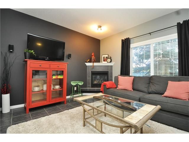 Main Photo: 102 2 WESTBURY Place SW in Calgary: West Springs House for sale : MLS®# C4087728