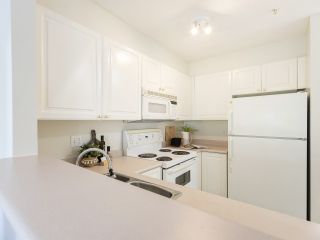 Photo 14: 309 2388 TRIUMPH Street in Vancouver: Hastings Condo for sale in "Royal Alexandra" (Vancouver East)  : MLS®# R2537216