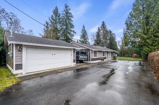 Photo 1: 31858 SILVERDALE Avenue in Mission: Mission BC House for sale : MLS®# R2666602
