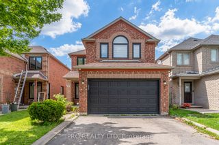 Photo 1: 3 Forestgrove Circle in Brampton: Heart Lake East House (2-Storey) for sale : MLS®# W8440040