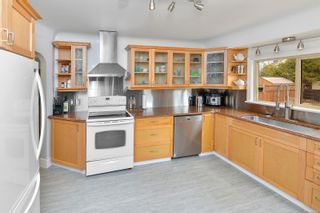 Photo 11: 202 Crease Ave in Saanich: SW Gateway House for sale (Saanich West)  : MLS®# 926613