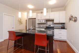 Photo 14: 302 9776 Fourth St in Sidney: Si Sidney South-East Condo for sale : MLS®# 878510