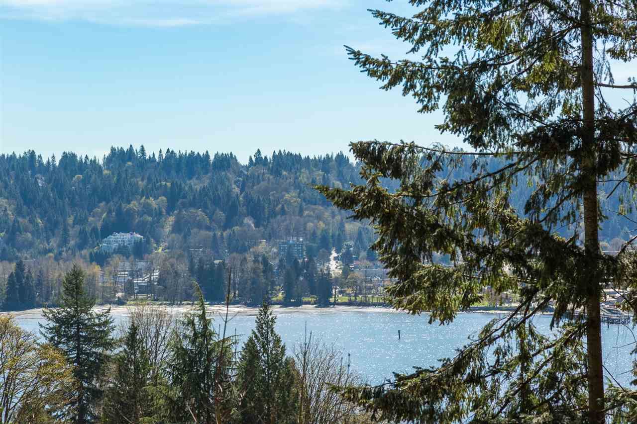 Main Photo: 653 FORESTHILL Place in Port Moody: North Shore Pt Moody House for sale : MLS®# R2053340