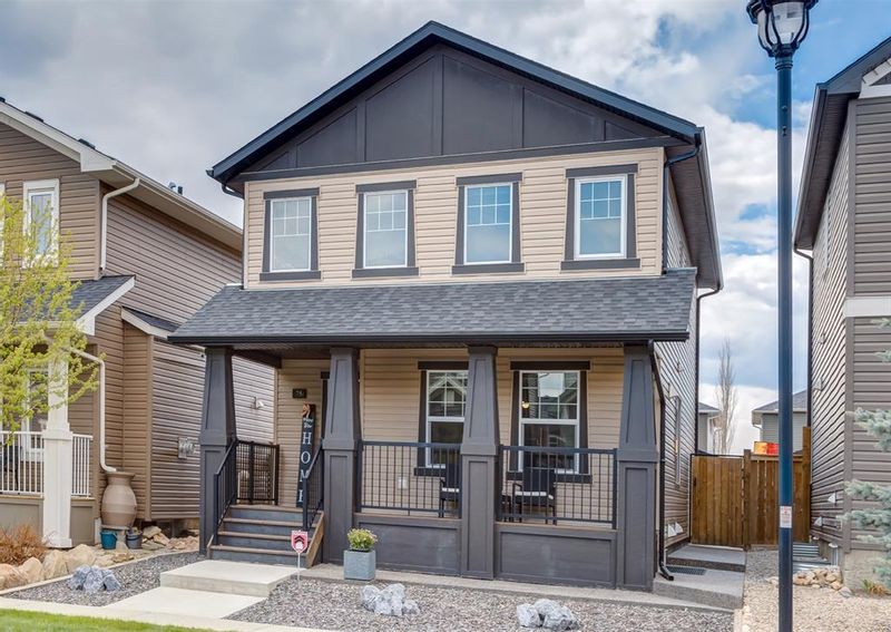FEATURED LISTING: 75 Ravenswynd Rise Southeast Airdrie