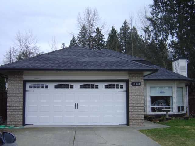 Main Photo: 19430 CUSICK Crescent in Pitt Meadows: Mid Meadows House for sale : MLS®# V873038